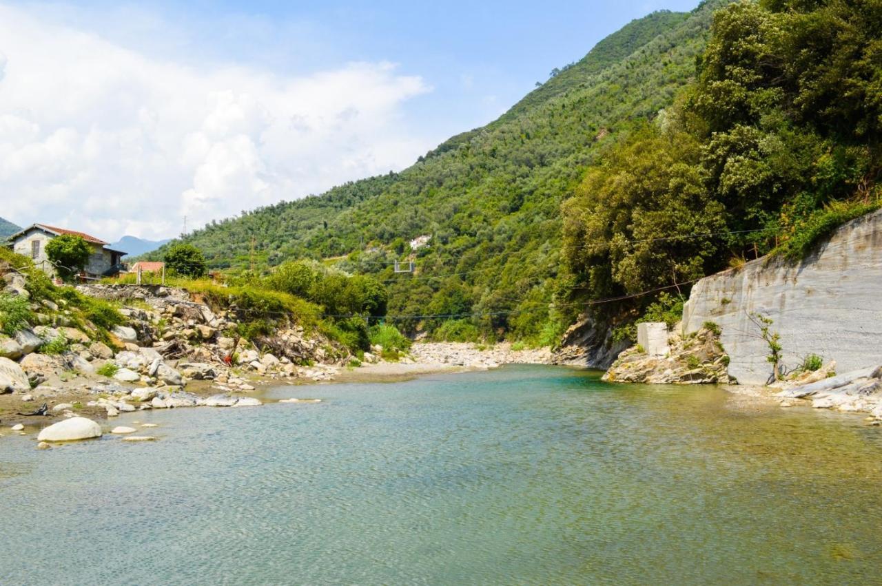 Вилла Alloggio U Sportegu Da E Monti A Giaia Бадалукко Экстерьер фото